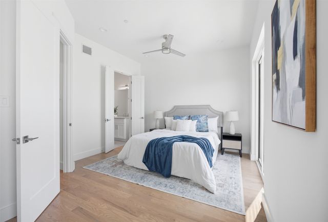 4517 Munger Avenue 101, Dallas, TX 75204