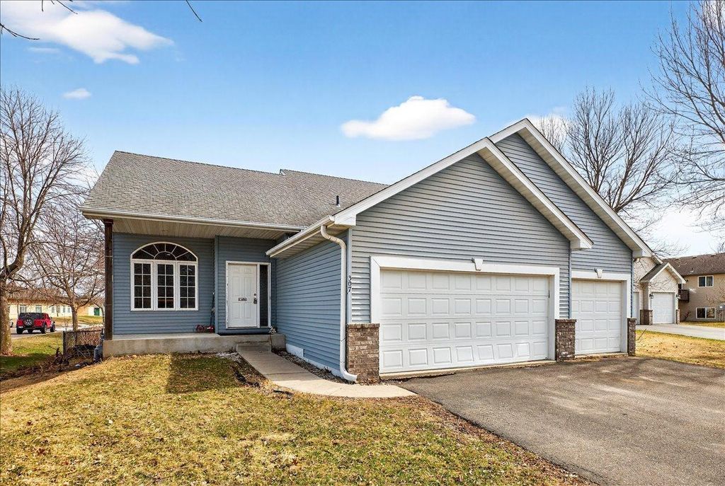 307 9th Street, Farmington, MN 55024