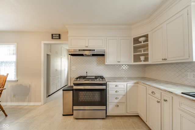 126 W 9th Street, Lapel, IN 46051