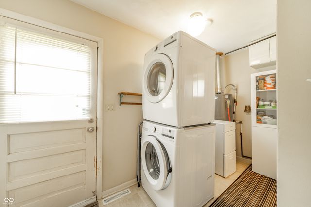 126 W 9th Street, Lapel, IN 46051