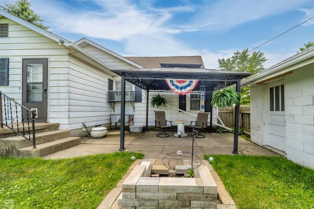 126 W 9th Street, Lapel, IN 46051