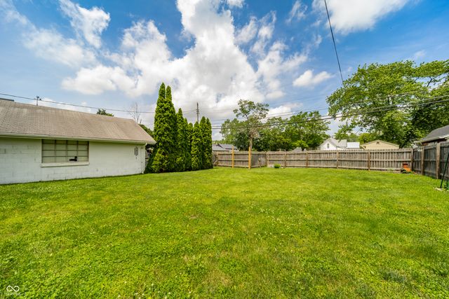 126 W 9th Street, Lapel, IN 46051