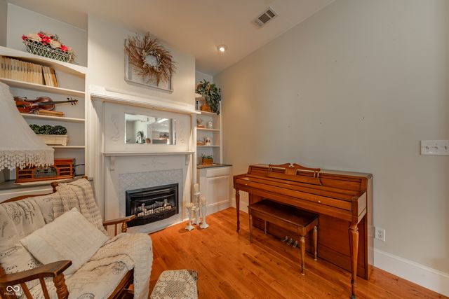 126 W 9th Street, Lapel, IN 46051