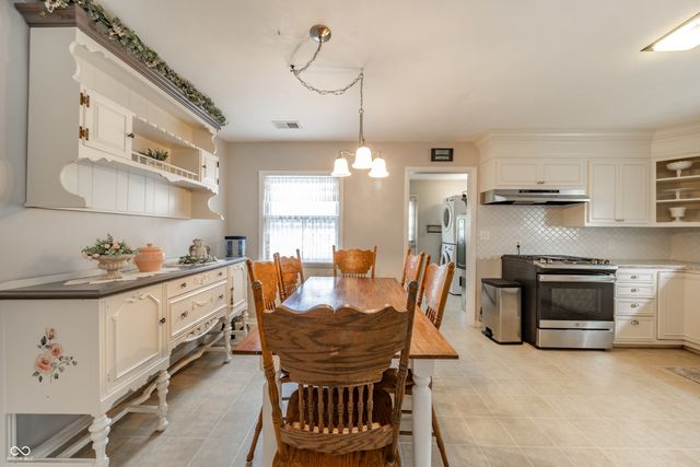 126 W 9th Street, Lapel, IN 46051