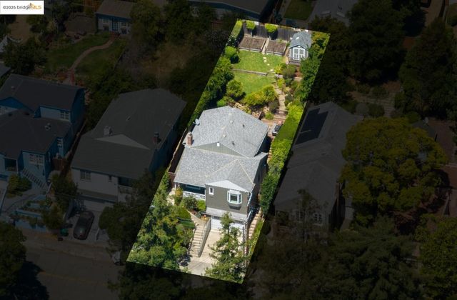 4007 Lyman Rd, Oakland, CA 94602
