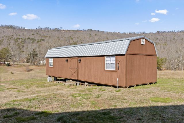 3382 Back Valley Road, Trenton, GA 30752
