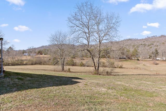 3382 Back Valley Road, Trenton, GA 30752