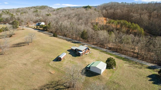 3382 Back Valley Road, Trenton, GA 30752
