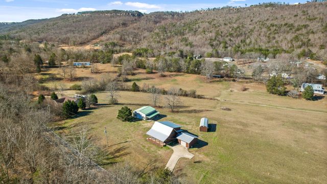 3382 Back Valley Road, Trenton, GA 30752