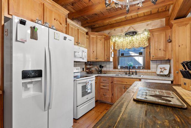 3382 Back Valley Road, Trenton, GA 30752