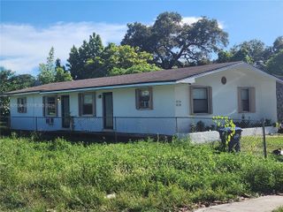836 NW 98th St, Miami, FL 33150