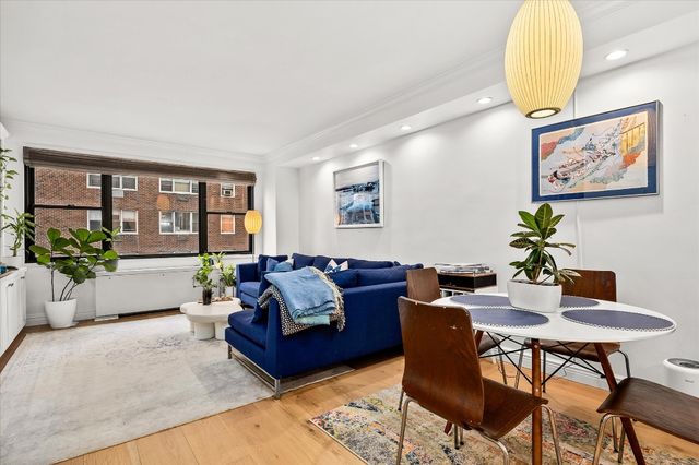 175 E 74th St Apt 12C, New York City, NY 10021