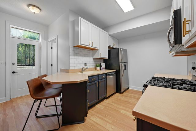 256 E 2nd Avenue, Columbus, OH 43201