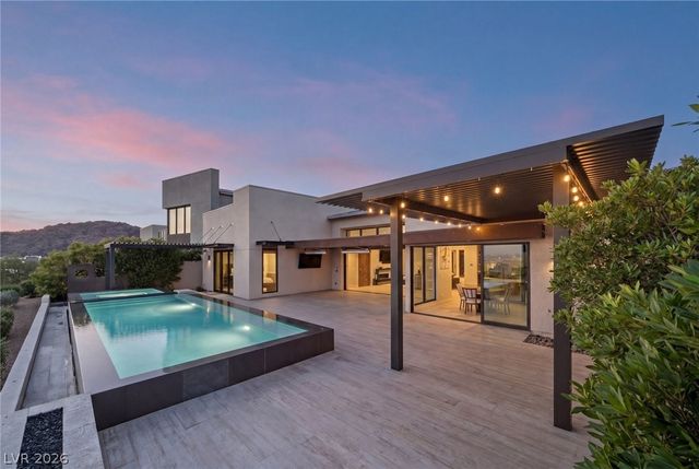 2196 Overlook Canyon Lane, Henderson, NV 89052