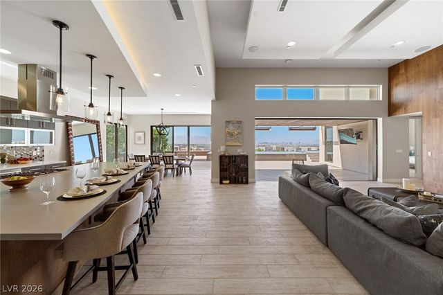 2196 Overlook Canyon Lane, Henderson, NV 89052