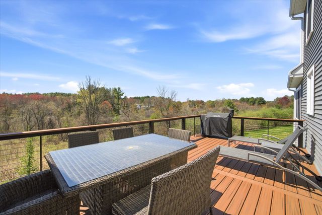 20 Grouse Run, Pelham, NH 03076
