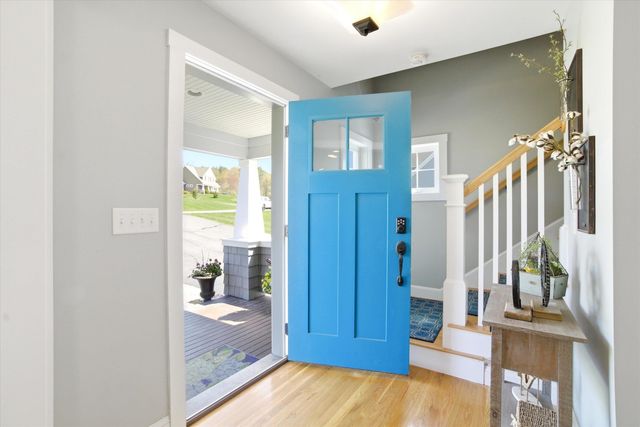 20 Grouse Run, Pelham, NH 03076