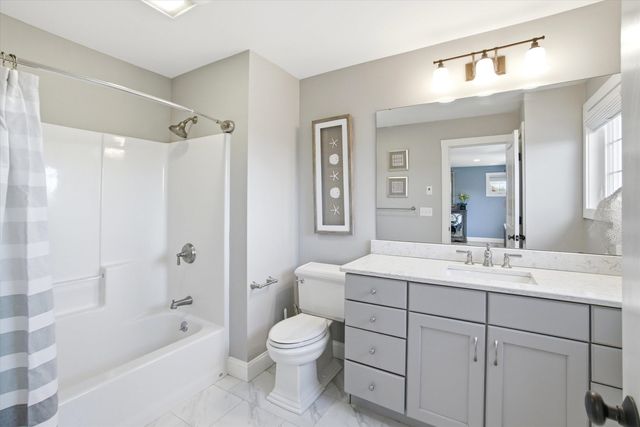 20 Grouse Run, Pelham, NH 03076