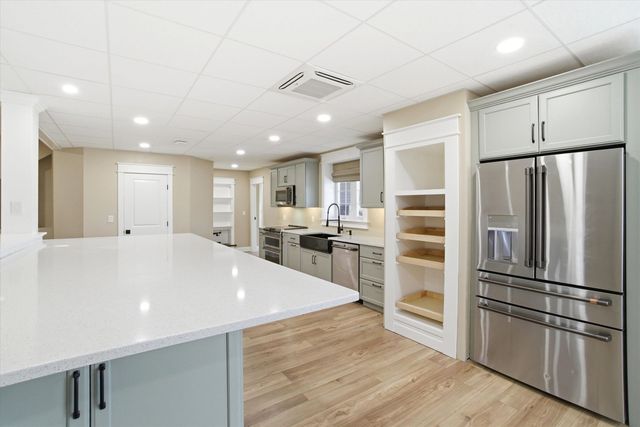 20 Grouse Run, Pelham, NH 03076