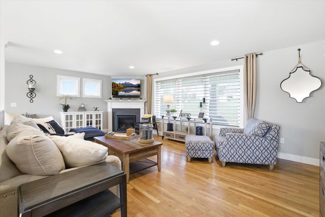 20 Grouse Run, Pelham, NH 03076