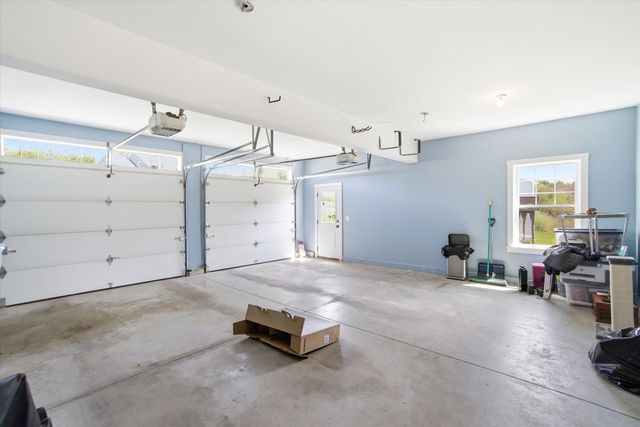 20 Grouse Run, Pelham, NH 03076