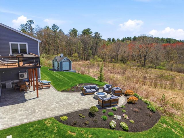 20 Grouse Run, Pelham, NH 03076