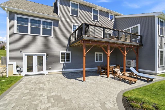 20 Grouse Run, Pelham, NH 03076