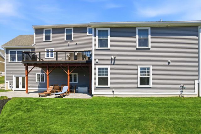 20 Grouse Run, Pelham, NH 03076