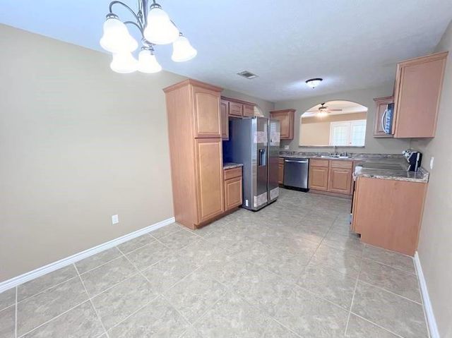 6630 Palace Drive, Lumberton, TX 77657