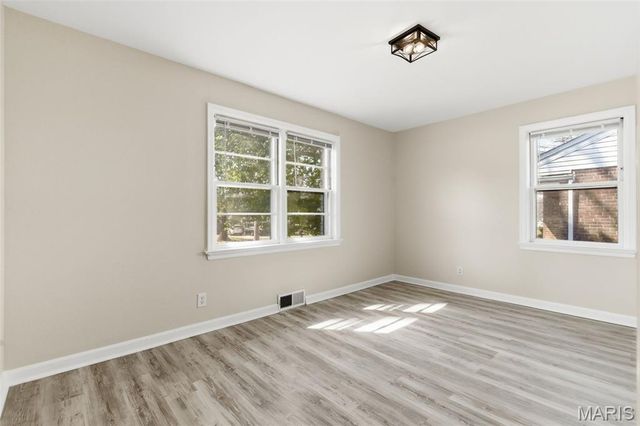 1083 Jennings Station Road, St Louis, MO 63137