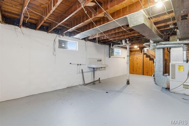 1083 Jennings Station Road, St Louis, MO 63137