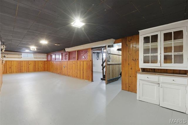 1083 Jennings Station Road, St Louis, MO 63137