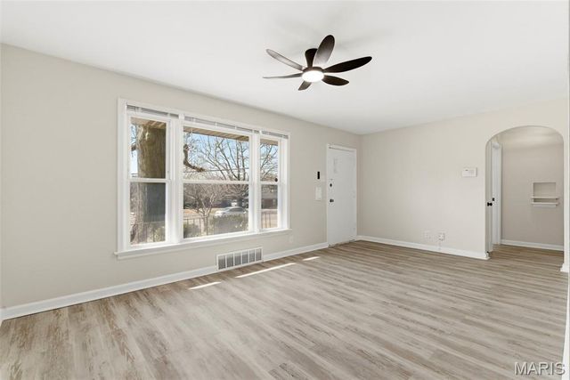 1083 Jennings Station Road, St Louis, MO 63137