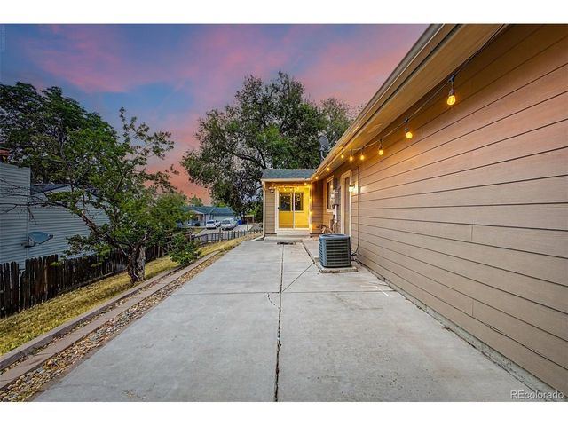 6225 W 66th Ave, Arvada, CO 80003