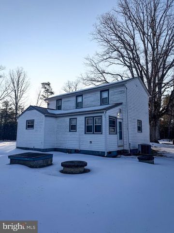 143 CHARLES LN, Louisa, VA 23093