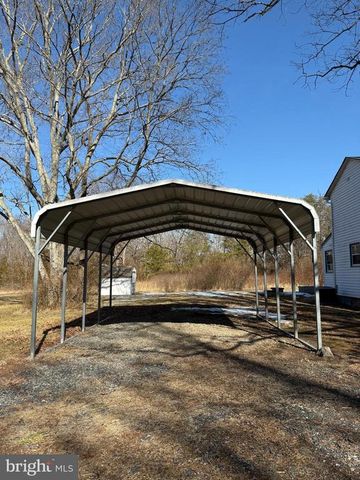 143 CHARLES LN, Louisa, VA 23093