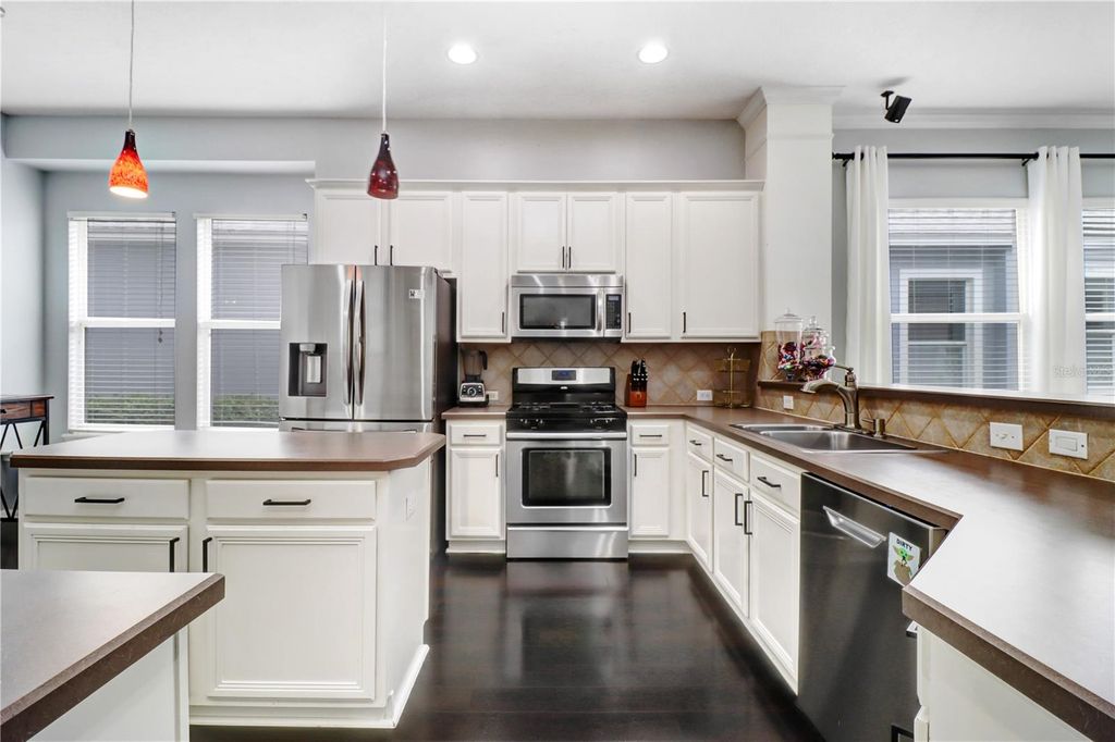 Image 13 of property listing at 9609 ROYCE DRIVE, Tampa, FL 33626