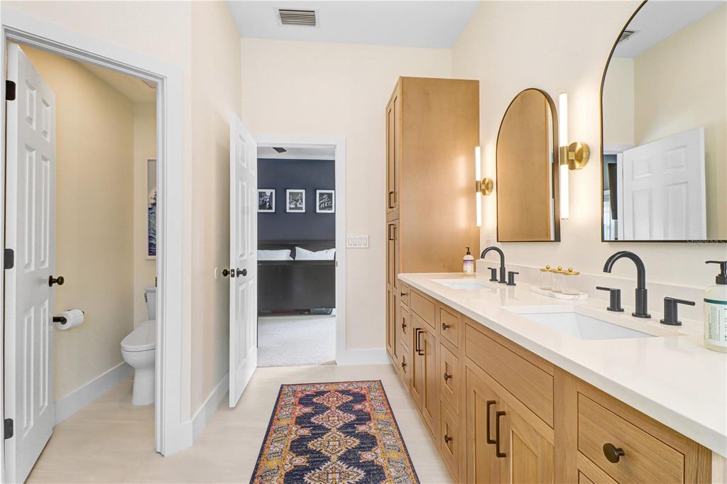 Image 22 of property listing at 9609 ROYCE DRIVE, Tampa, FL 33626