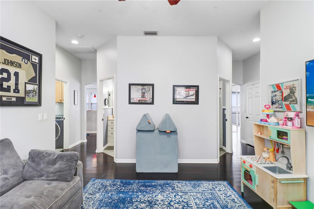Image 27 of property listing at 9609 ROYCE DRIVE, Tampa, FL 33626