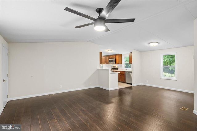 33 NORMAN RD, Stafford, VA 22554