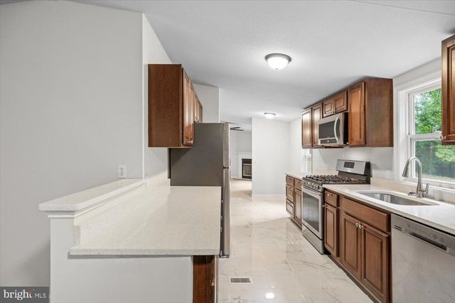 33 NORMAN RD, Stafford, VA 22554