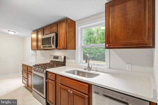 33 NORMAN RD, Stafford, VA 22554