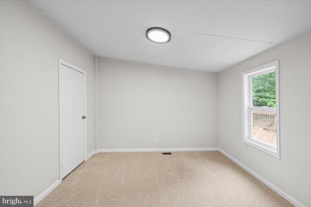 33 NORMAN RD, Stafford, VA 22554