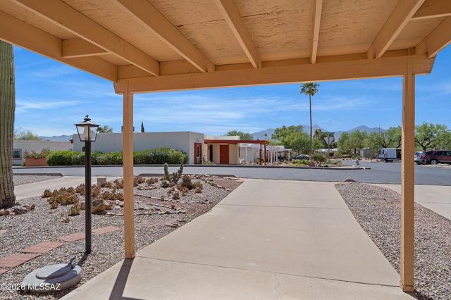 307 N Calle De Las Profetas, Green Valley, AZ 85614