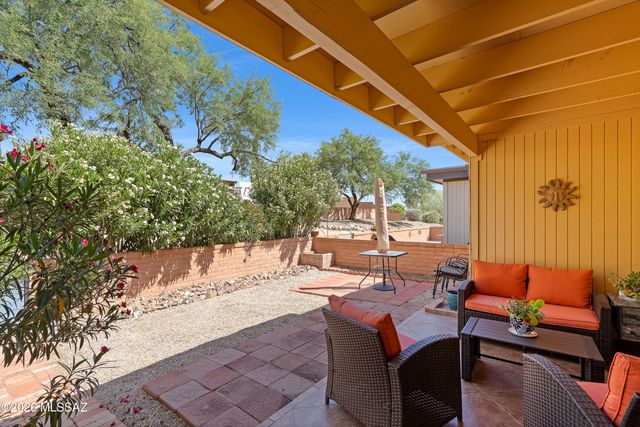 307 N Calle De Las Profetas, Green Valley, AZ 85614