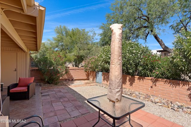 307 N Calle De Las Profetas, Green Valley, AZ 85614