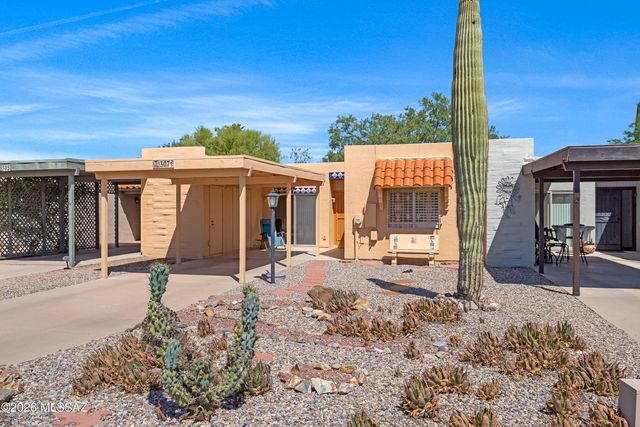 307 N Calle De Las Profetas, Green Valley, AZ 85614
