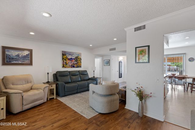 307 N Calle De Las Profetas, Green Valley, AZ 85614
