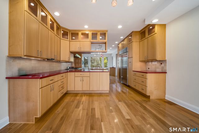 1800 Moose Hill Road, Guilford, CT 06437