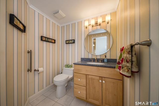 1800 Moose Hill Road, Guilford, CT 06437